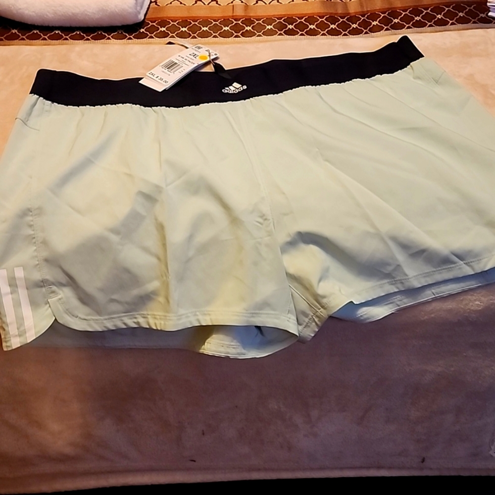 NWT Womens Adidas Pacer Short
